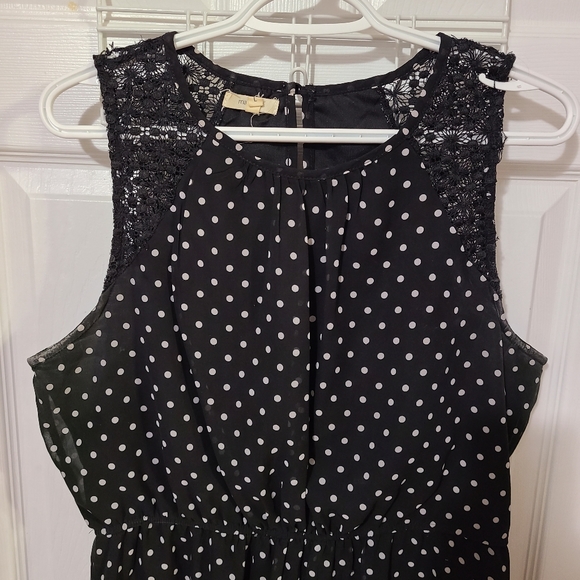 Pretty polka dot dress - Picture 5 of 7
